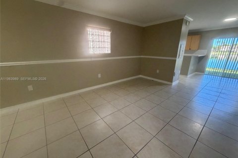 Condominio en alquiler en Homestead, Florida, 3 dormitorios, 102.1 m2 № 2025395 - foto 4
