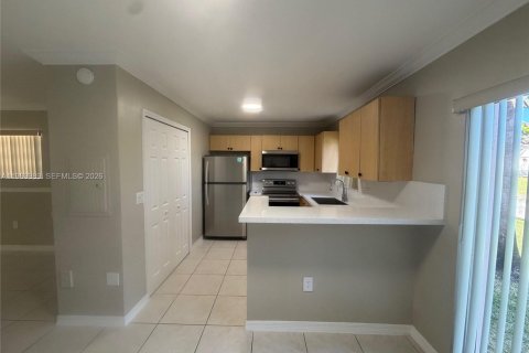 Condominio en alquiler en Homestead, Florida, 3 dormitorios, 102.1 m2 № 2025395 - foto 12