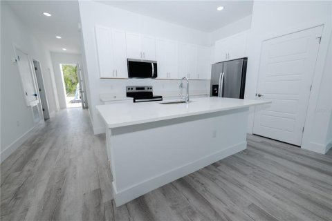 Immobilier commercial à vendre à Citrus Springs, Floride: 9 chambres, 250.84 m2 № 2338891 - photo 3