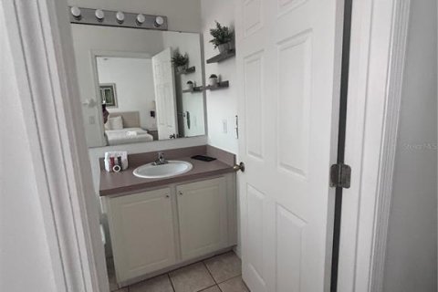 Touwnhouse à vendre à Kissimmee, Floride: 3 chambres, 119.94 m2 № 2111445 - photo 17