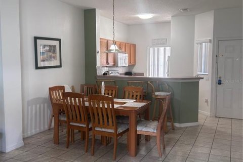 Touwnhouse à vendre à Kissimmee, Floride: 3 chambres, 119.94 m2 № 2111445 - photo 2