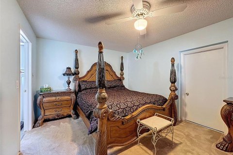 House in Holiday, Florida 3 bedrooms, 179.3 sq.m. № 1734273 - photo 29