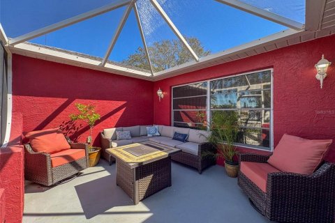 House in Holiday, Florida 3 bedrooms, 179.3 sq.m. № 1734273 - photo 8