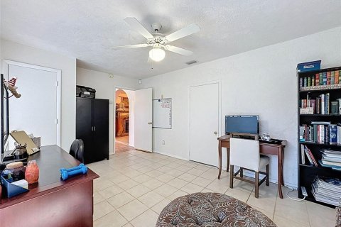 House in Holiday, Florida 3 bedrooms, 179.3 sq.m. № 1734273 - photo 16