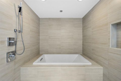 Купить кондоминиум в Форт-Лодердейл, Флорида 3 спальни, 209.12м2, № 2060822 - фото 20