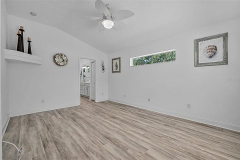 House in New Smyrna Beach, Florida 3 bedrooms, 163.88 sq.m. № 1765109 - photo 16
