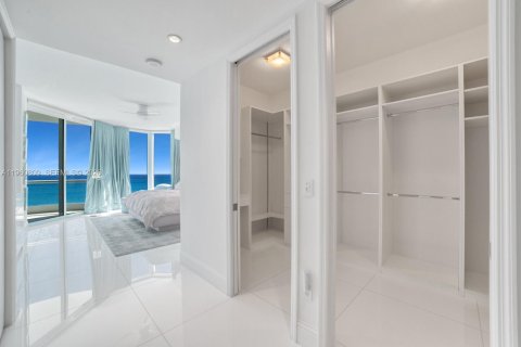 Copropriété à vendre à Sunny Isles Beach, Floride: 3 chambres, 323.3 m2 № 2047486 - photo 12