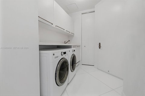 Copropriété à vendre à Sunny Isles Beach, Floride: 3 chambres, 323.3 m2 № 2047486 - photo 27