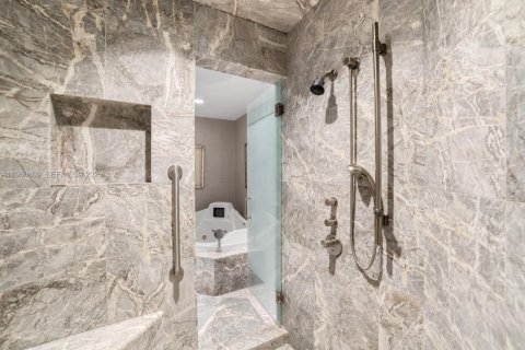 Copropriété à vendre à Sunny Isles Beach, Floride: 3 chambres, 323.3 m2 № 2047486 - photo 15