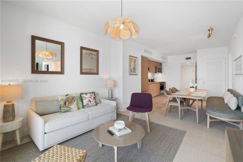 Condo in Miami, Florida, 3 bedrooms  № 2052794 - photo 17