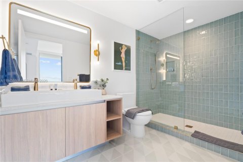 Condo in Miami, Florida, 3 bedrooms  № 2052794 - photo 2