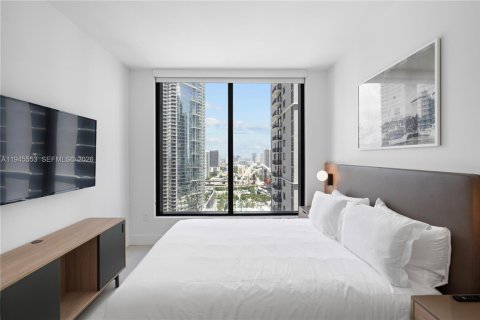 Condo in Miami, Florida, 3 bedrooms  № 2052794 - photo 29