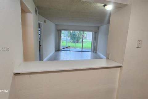 Copropriété à louer à Sunrise, Floride: 1 chambre, 77.11 m2 № 1984561 - photo 7