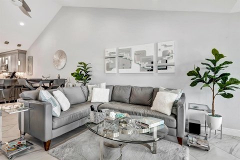 Купить кондоминиум в Сарасота, Флорида 3 комнаты, 104.79м2, № 1569393 - фото 12