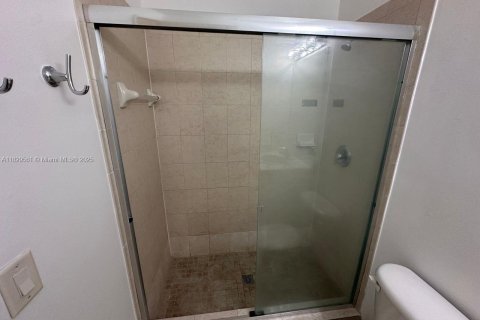 Touwnhouse à louer à Homestead, Floride: 2 chambres, 119.84 m2 № 1936933 - photo 11