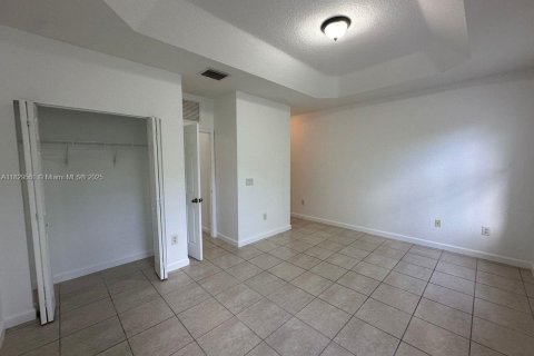 Touwnhouse à louer à Homestead, Floride: 2 chambres, 119.84 m2 № 1936933 - photo 15