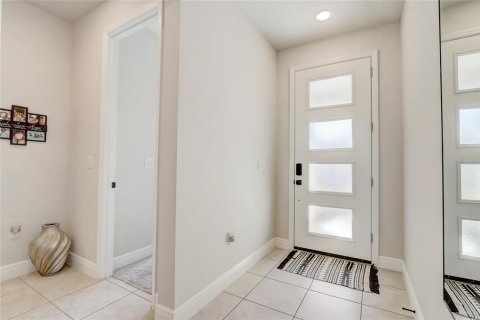 House in Lake Alfred, Florida 4 bedrooms, 191.94 sq.m. № 1525635 - photo 20