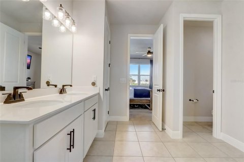 House in Lake Alfred, Florida 4 bedrooms, 191.94 sq.m. № 1525635 - photo 30