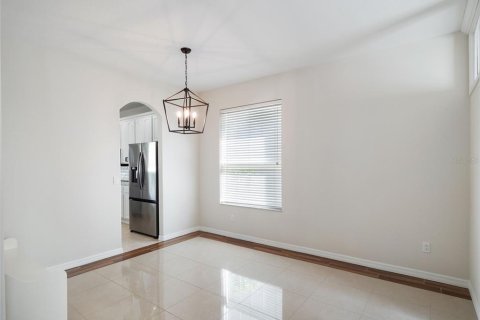 Villa ou maison à vendre à Orlando, Floride: 5 chambres, 254.46 m2 № 2205835 - photo 21