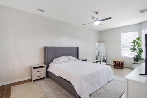 Villa ou maison à vendre à Orlando, Floride: 5 chambres, 254.46 m2 № 2205835 - photo 28