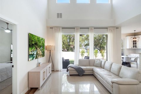 Villa ou maison à vendre à Orlando, Floride: 5 chambres, 254.46 m2 № 2205835 - photo 9