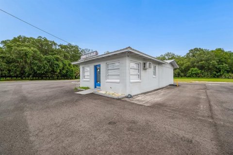 Купить коммерческую недвижимость в Старк, Флорида 66.89м2, № 2207937 - фото 3