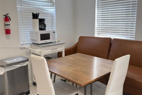 Appartement à louer à Miami Beach, Floride: 1 chambre, 46.45 m2 № 1946669 - photo 14