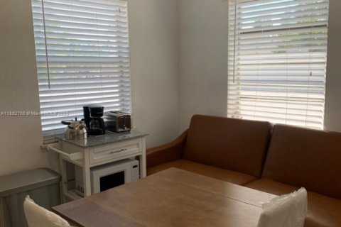 Appartement à louer à Miami Beach, Floride: 1 chambre, 46.45 m2 № 1946669 - photo 6