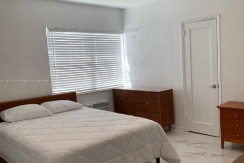 Appartement à louer à Miami Beach, Floride: 1 chambre, 46.45 m2 № 1946669 - photo 9