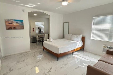 Appartement à louer à Miami Beach, Floride: 1 chambre, 46.45 m2 № 1946669 - photo 1