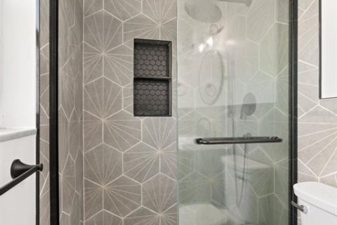 Casa en alquiler en Saint Petersburg, Florida, 3 dormitorios, 149.85 m2 № 1817453 - foto 16