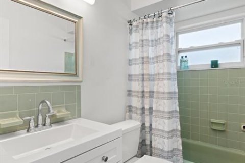 Casa en alquiler en Saint Petersburg, Florida, 3 dormitorios, 149.85 m2 № 1817453 - foto 19