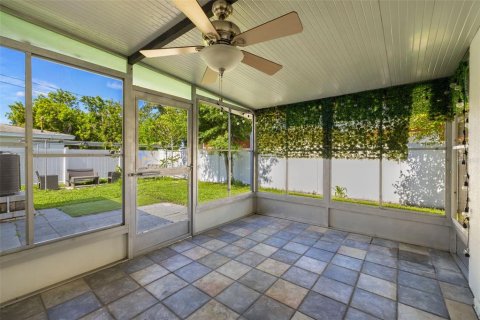 Casa en alquiler en Saint Petersburg, Florida, 3 dormitorios, 149.85 m2 № 1817453 - foto 23