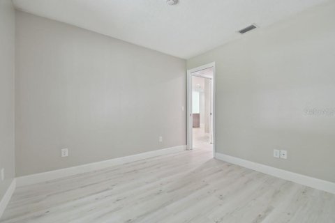 Casa en venta en Tampa, Florida, 3 dormitorios, 180.14 m2 № 1813469 - foto 25
