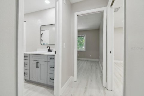 Casa en venta en Tampa, Florida, 3 dormitorios, 180.14 m2 № 1813469 - foto 23