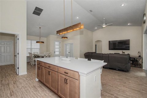 House in Ocala, Florida 4 bedrooms, 192.21 sq.m. № 2130836 - photo 16