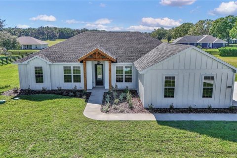 Casa en Ocala, Florida 4 dormitorios, 192.21 m2 № 2130836