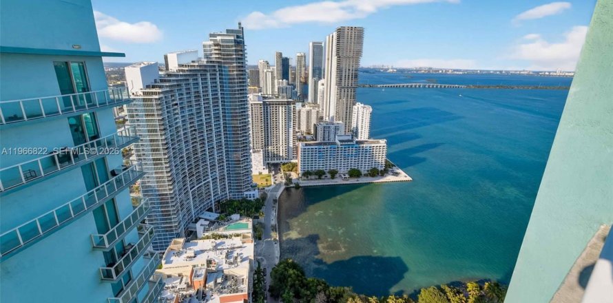 Condo à Miami, Floride, 1 chambre  № 2029580