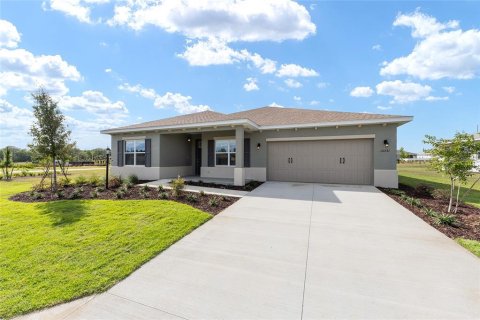 House in Ocala, Florida 2 bedrooms, 187.57 sq.m. № 2094818 - photo 2