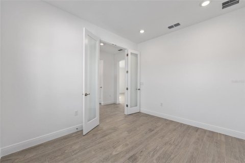 House in Ocala, Florida 2 bedrooms, 187.57 sq.m. № 2094818 - photo 10