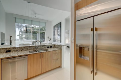 Copropriété à louer à Pompano Beach, Floride: 2 chambres, 134.24 m2 № 2007382 - photo 16