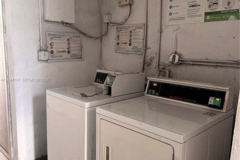 Copropriété à louer à Miami, Floride: 2 chambres, 624.3 m2 № 2000916 - photo 11