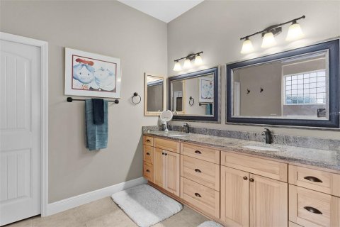 Casa en venta en Wildwood, Florida, 4 dormitorios, 311.22 m2 № 1915421 - foto 11