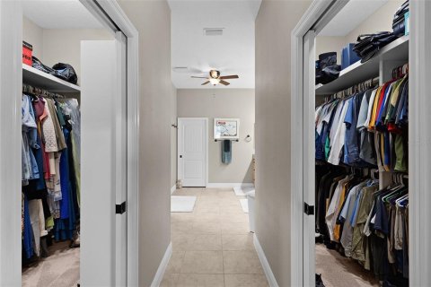 Casa en venta en Wildwood, Florida, 4 dormitorios, 311.22 m2 № 1915421 - foto 9