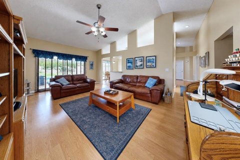Casa en venta en Brandon, Florida, 4 dormitorios, 204.29 m2 № 2386741 - foto 15