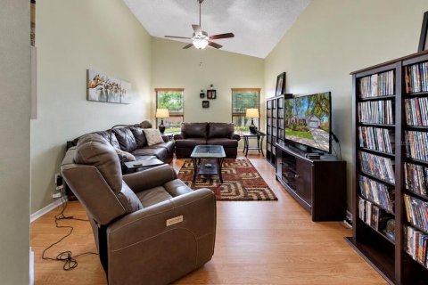 Casa en venta en Brandon, Florida, 4 dormitorios, 204.29 m2 № 2386741 - foto 13
