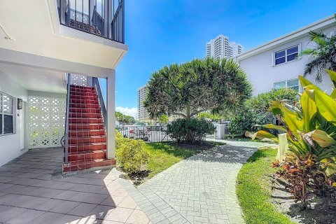 Condominio en venta en Hollywood, Florida, 1 dormitorio, 68.56 m2 № 2321850 - foto 24
