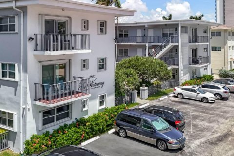 Condominio en venta en Hollywood, Florida, 1 dormitorio, 68.56 m2 № 2321850 - foto 30