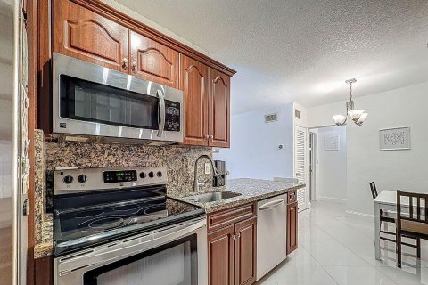 Condominio en venta en Hollywood, Florida, 1 dormitorio, 68.56 m2 № 2321850 - foto 11