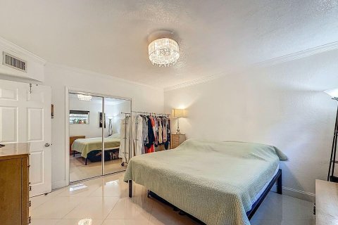 Condominio en venta en Hollywood, Florida, 1 dormitorio, 68.56 m2 № 2321850 - foto 9